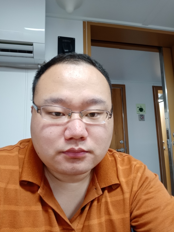 努力爱一次的第一张照片--百色相亲服务中心