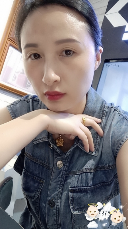 桃子的第三张照片--百色相亲服务中心