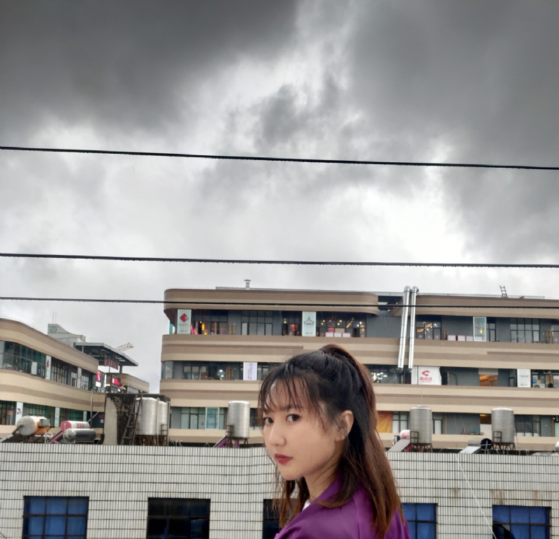 李家小姐的第三张照片--百色相亲服务中心