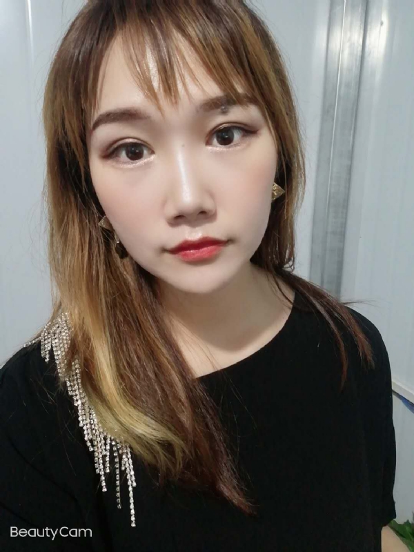 艾薇的第四张照片--百色相亲服务中心