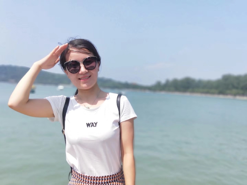 英子的第一张照片--百色相亲服务中心