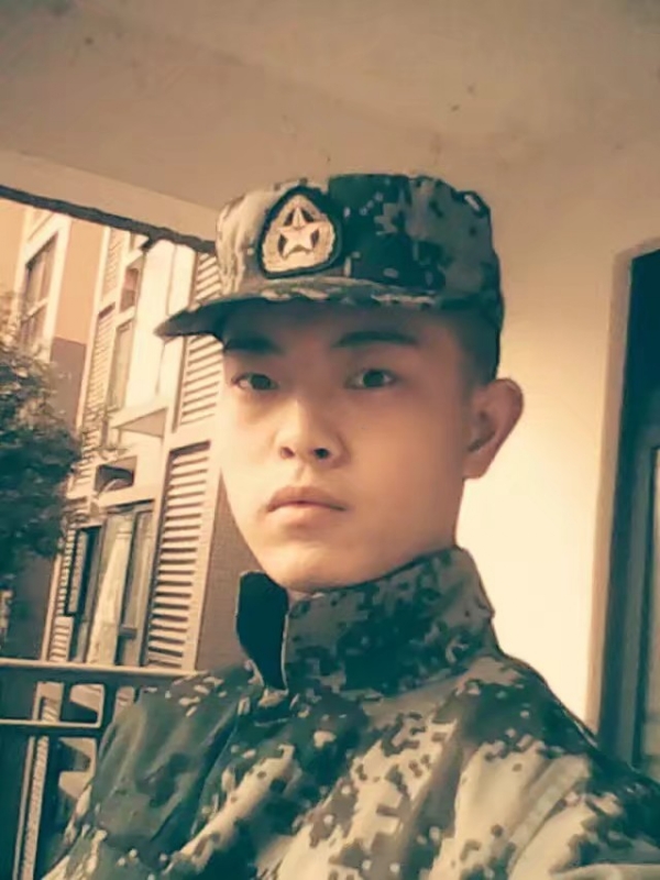 深情留给意中人aaaa的第一张照片--百色相亲服务中心