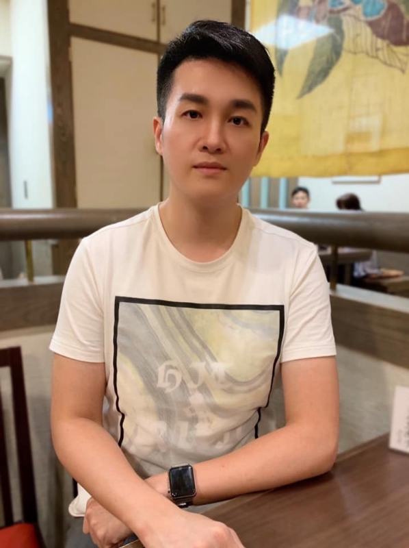 岁月流逝的第一张照片--百色相亲服务中心