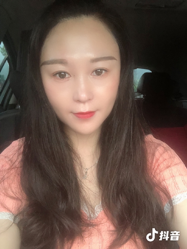 云云的第一张照片--百色相亲服务中心