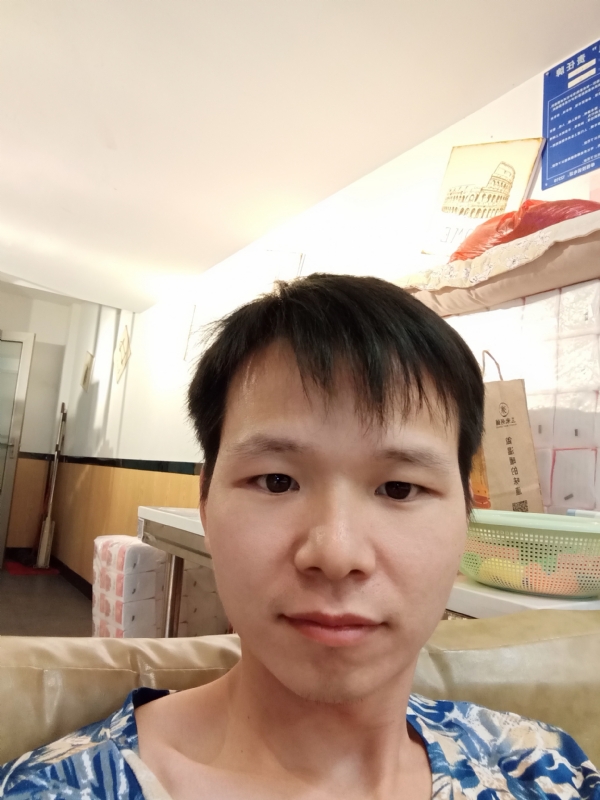 万里无云的第一张照片--百色相亲服务中心