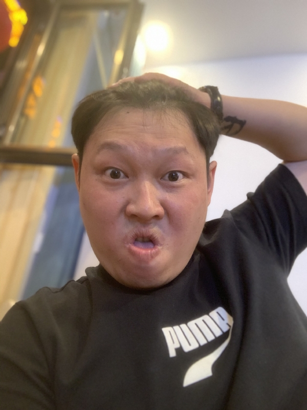 飞飞的第一张照片--百色相亲服务中心