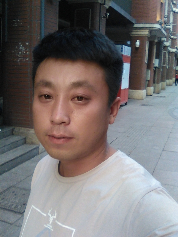 冰冷的心的第一张照片--百色相亲服务中心