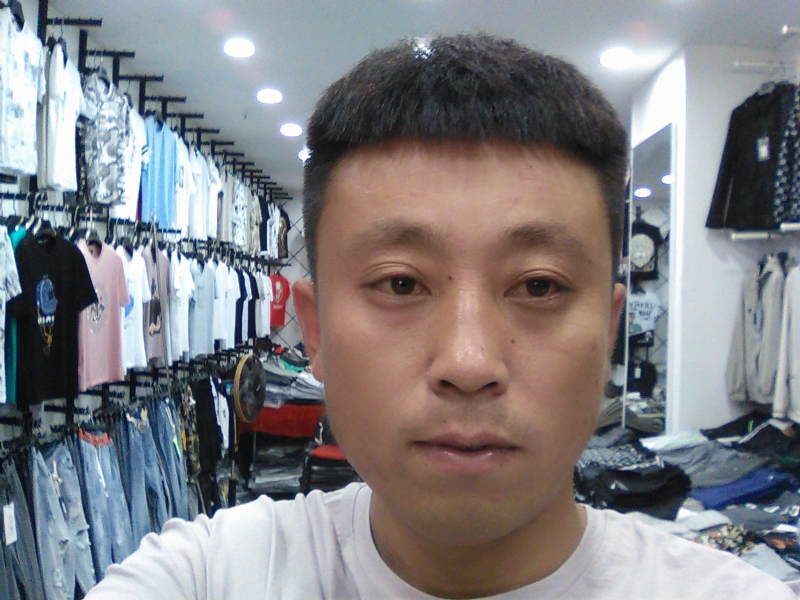 冰冷的心的第二张照片--百色相亲服务中心