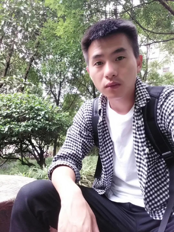 小杨的第一张照片--百色相亲服务中心