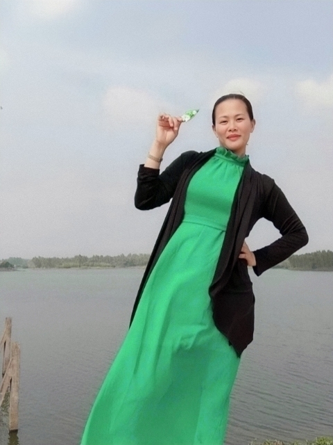 李梅的第二张照片--百色相亲服务中心