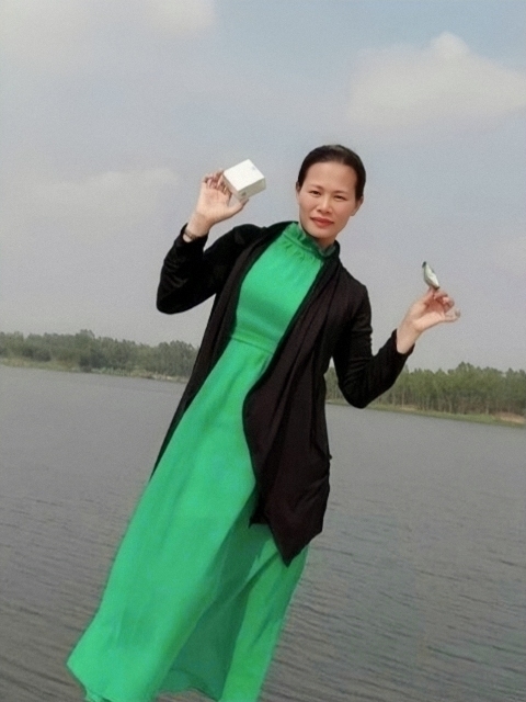 李梅的第三张照片--百色相亲服务中心