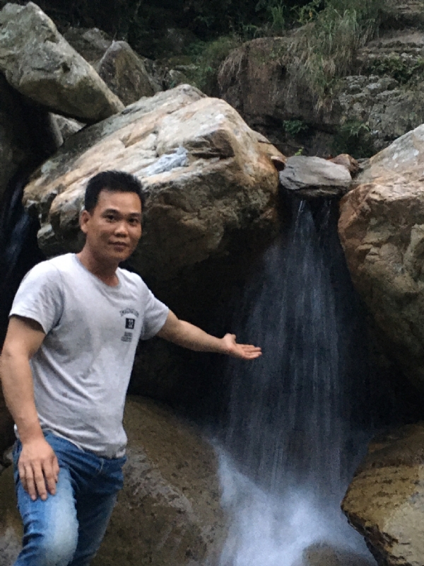 Luang少的第三张照片--百色相亲服务中心