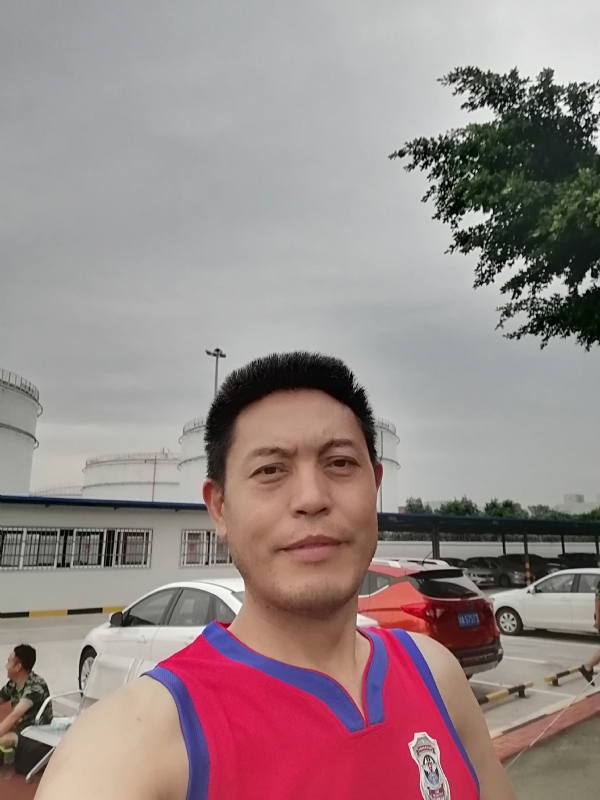 沧浪之水的第二张照片--百色相亲服务中心