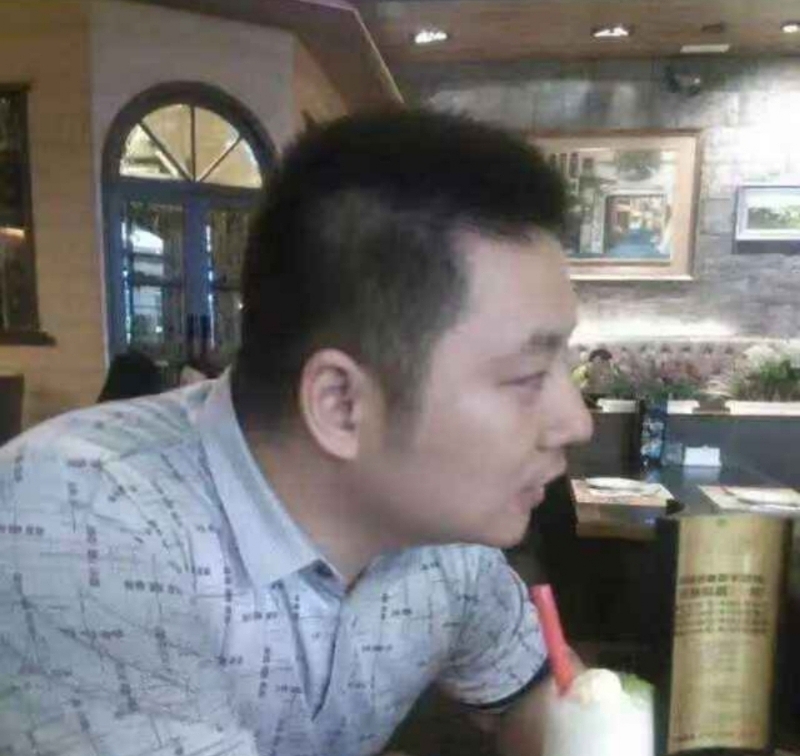 明月^清风的第二张照片--百色相亲服务中心