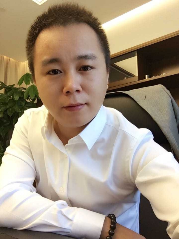 天若有情的第一张照片--百色相亲服务中心