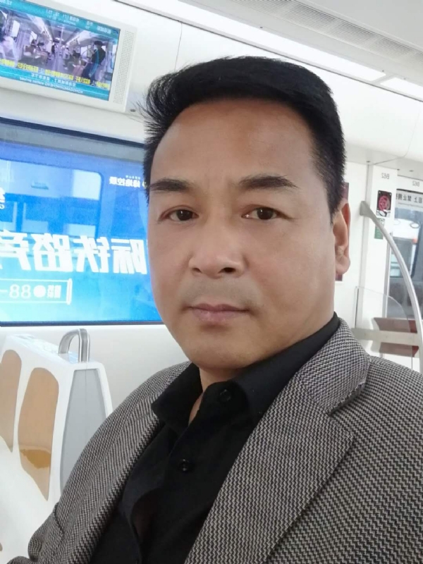 雪豹的第二张照片--百色相亲服务中心