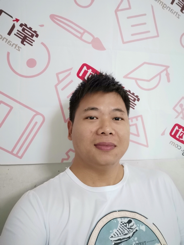 轻静地行走着的第一张照片--百色相亲服务中心