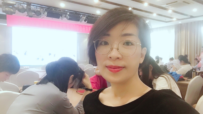 沙拉的第一张照片--百色相亲服务中心