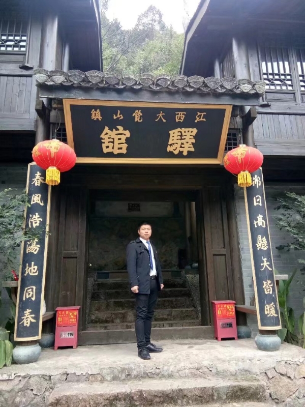 奋斗少年的第一张照片--百色相亲服务中心