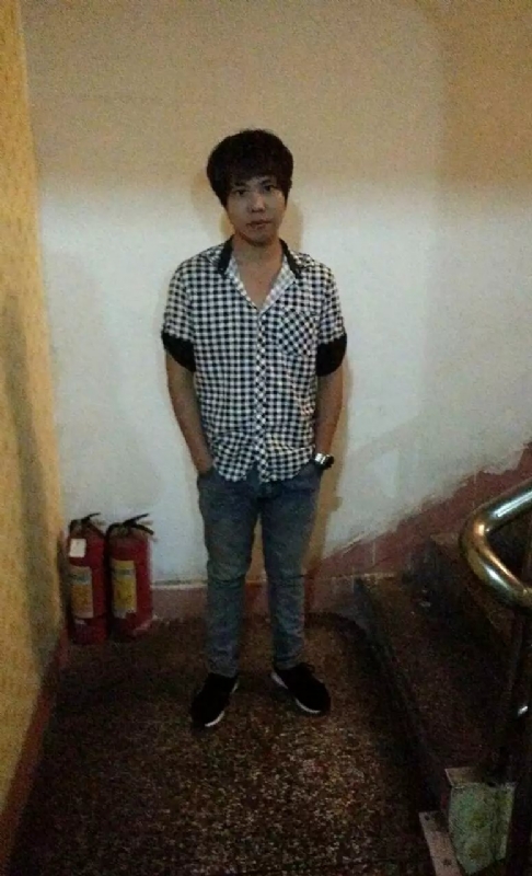 单身征婚的第一张照片--百色相亲服务中心