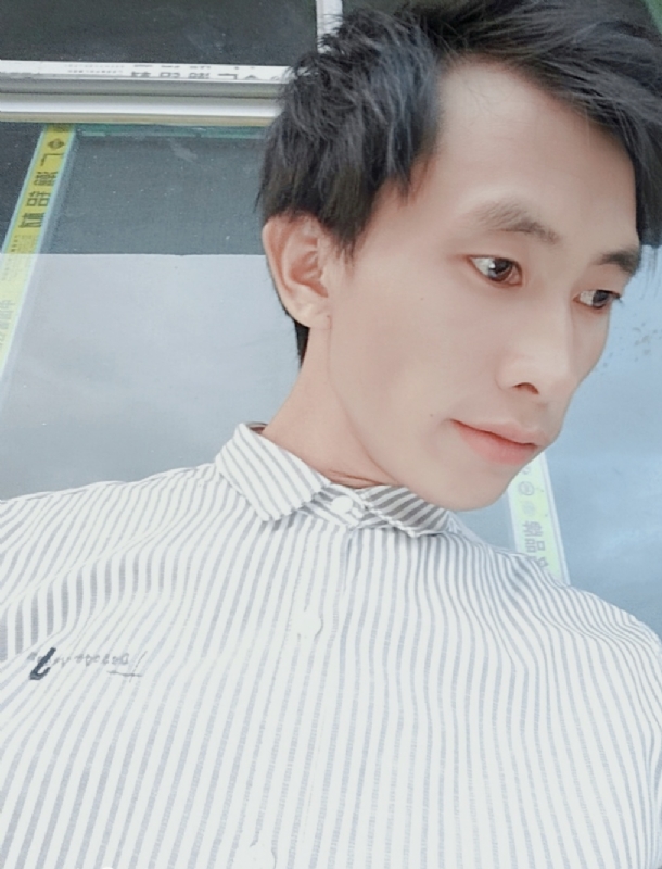 寻找下一个路口的第一张照片--百色相亲服务中心