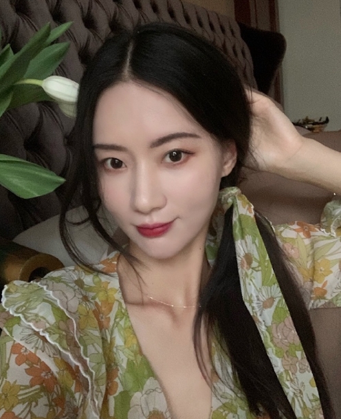 倾城的第一张照片--百色相亲服务中心