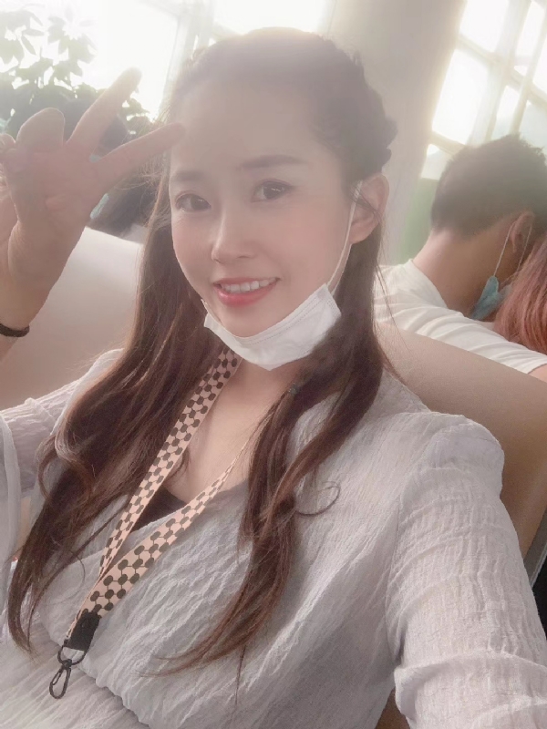 宁乙的第二张照片--百色相亲服务中心