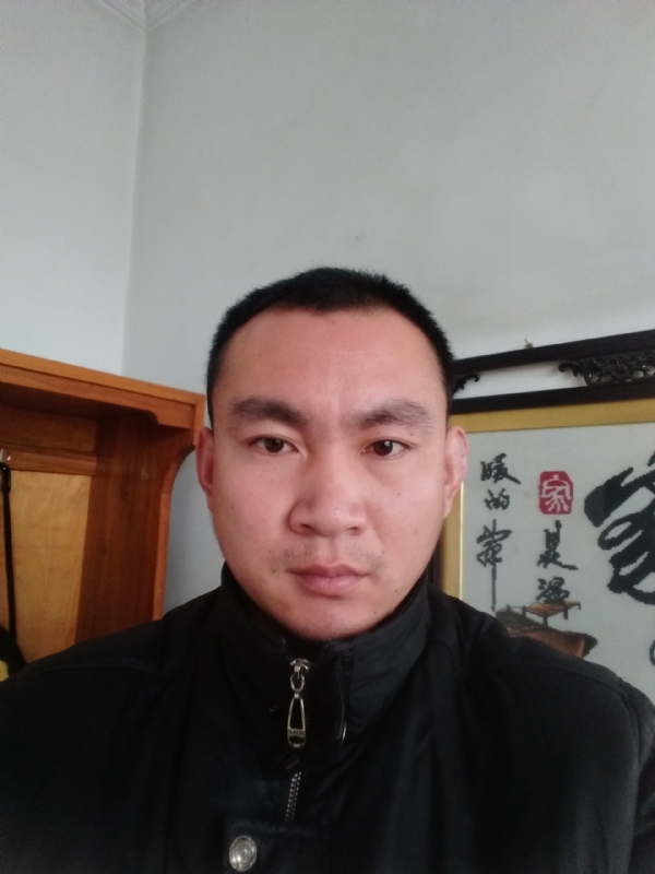 一江春水的第三张照片--百色相亲服务中心