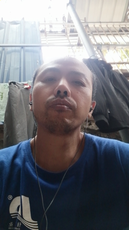 平的第一张照片--百色相亲服务中心