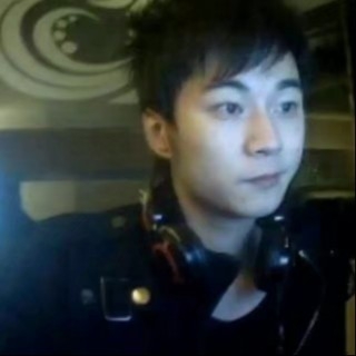 深夜人的第一张照片--百色相亲服务中心