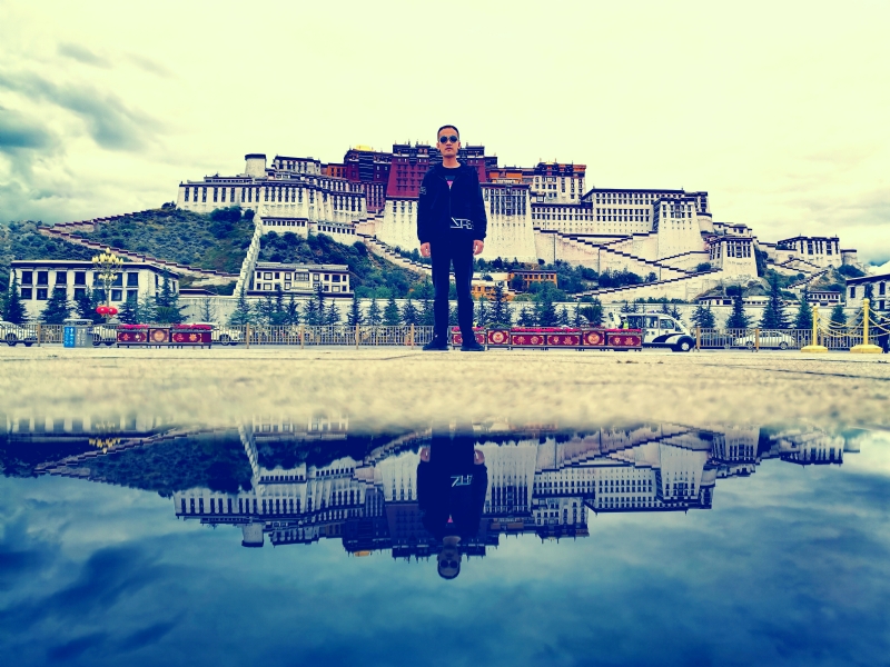 光辉岁月的第一张照片--百色相亲服务中心