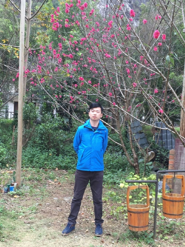 金生水起的第一张照片--百色相亲服务中心