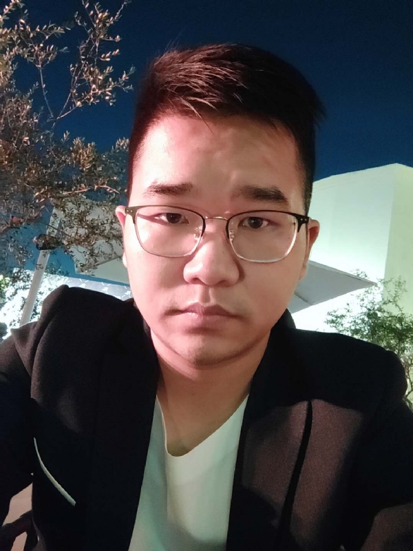 在路上的第一张照片--百色相亲服务中心