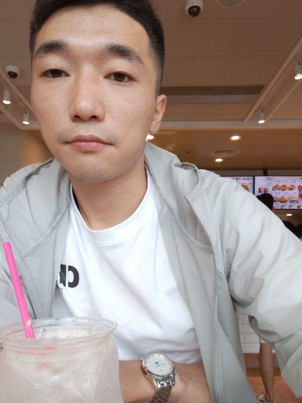 须臾数年的第三张照片--百色相亲服务中心