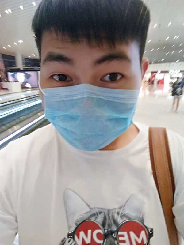 咔咔一顿的第二张照片--百色相亲服务中心