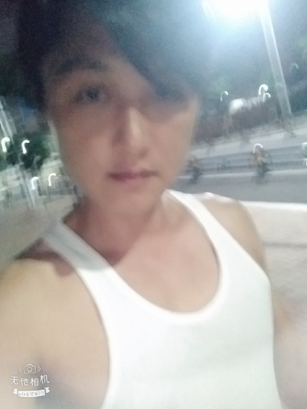 弟弟的第一张照片--百色相亲服务中心