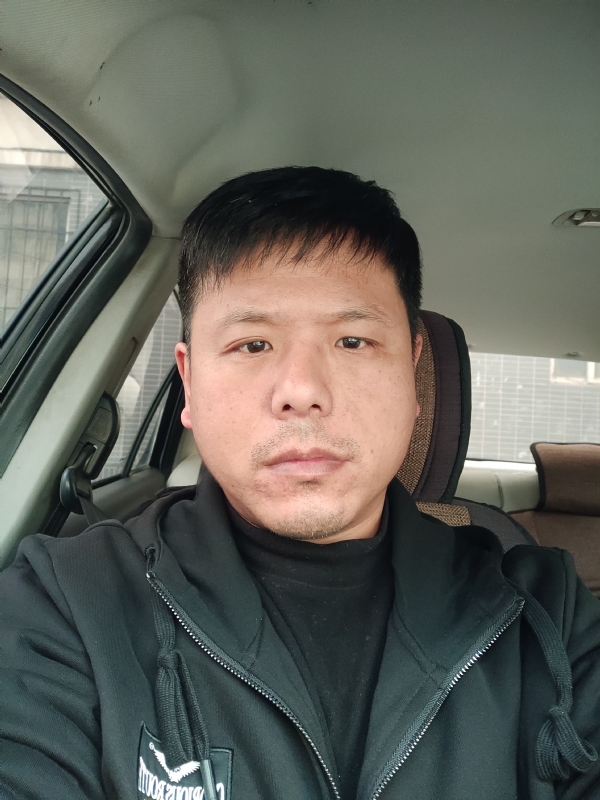 田立城的第一张照片--百色相亲服务中心