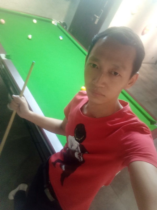 耳机分你一半的第一张照片--百色相亲服务中心