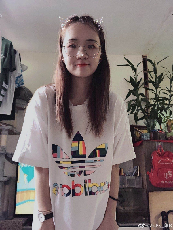 丁美洁的第一张照片--百色相亲服务中心