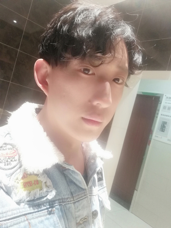 鲸落ii的第一张照片--百色相亲服务中心