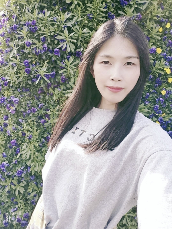 妍妍的第一张照片--百色相亲服务中心