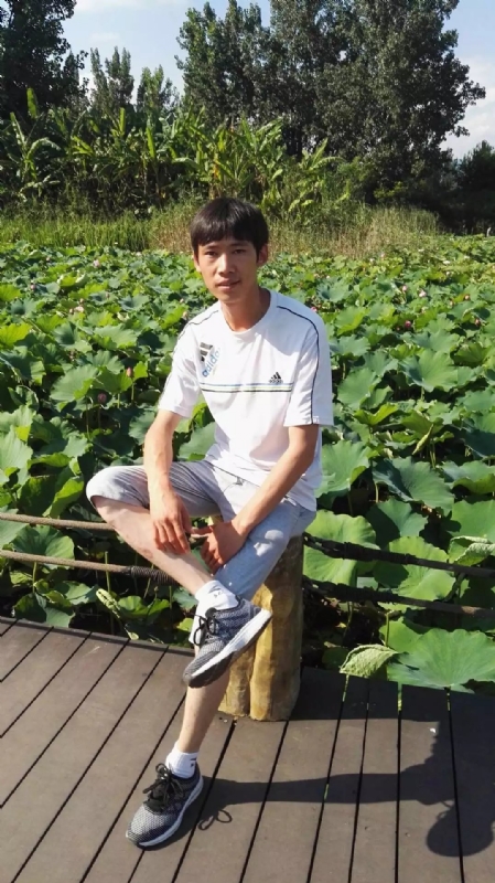 洛佐山娃的第一张照片--百色相亲服务中心