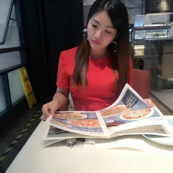 小雪的第一张照片--百色相亲服务中心