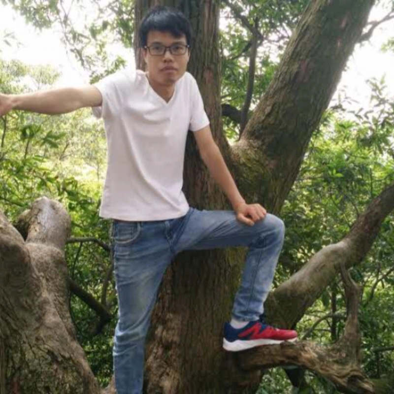 纯情男儿的第一张照片--百色相亲服务中心