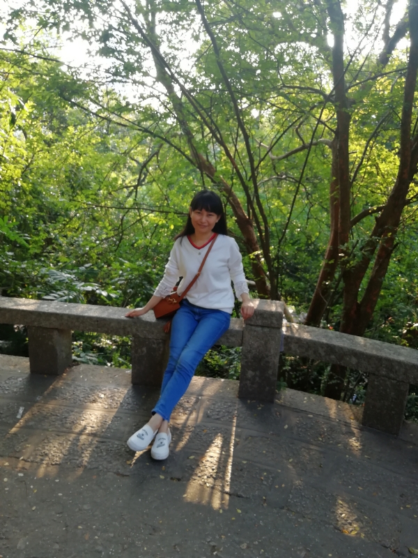 夏陌的第一张照片--百色相亲服务中心