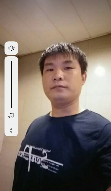 等着幸福来敲门的第一张照片--百色相亲服务中心