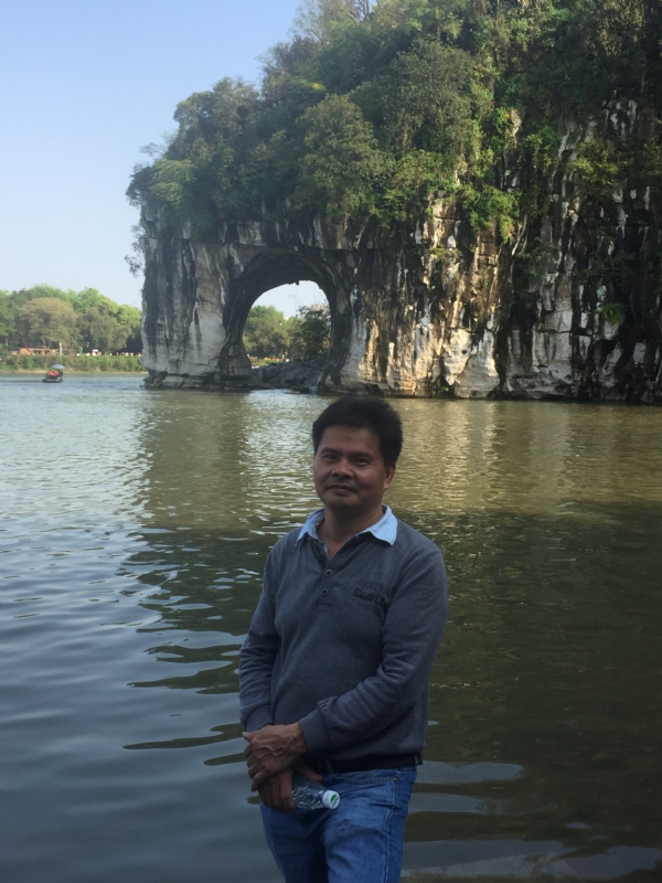 王集的第一张照片--百色相亲服务中心