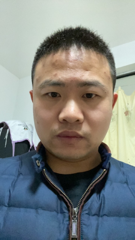 苹果的第一张照片--百色相亲服务中心