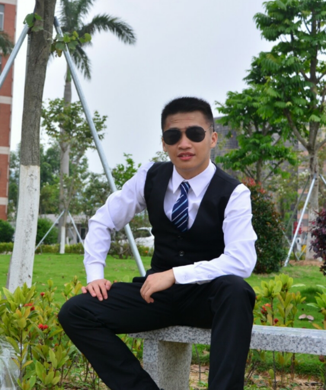 胡伊旗的第一张照片--百色相亲服务中心