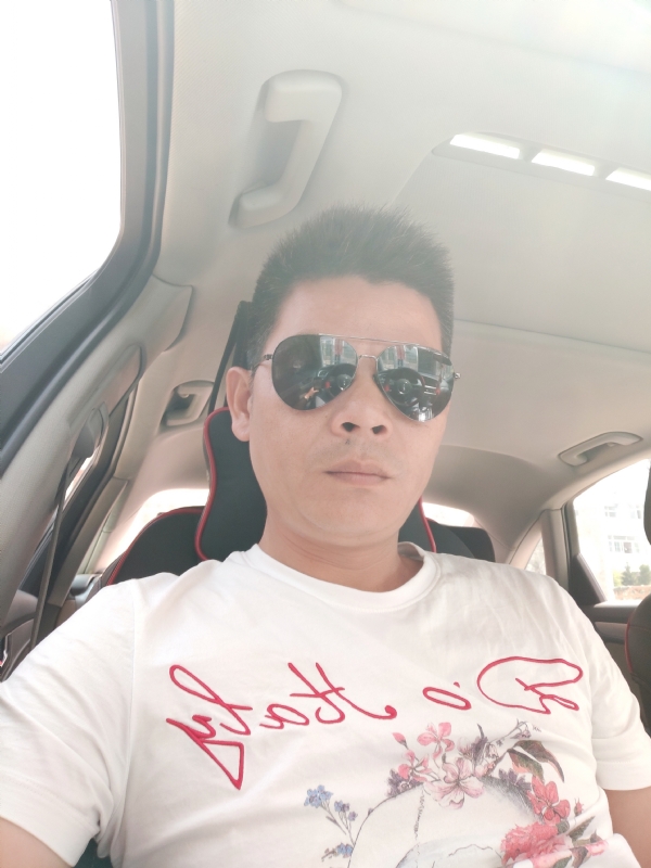 单身已久的第一张照片--百色相亲服务中心